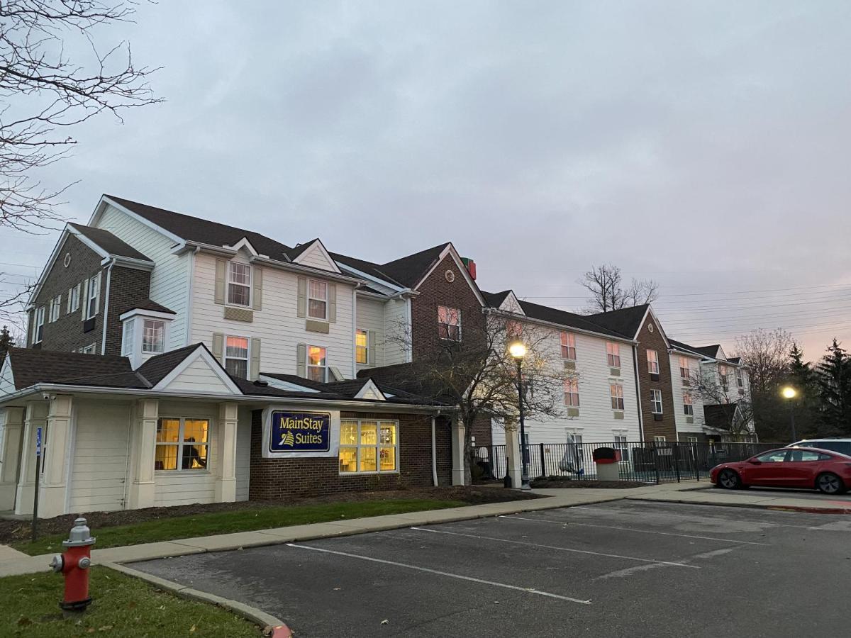 Mainstay Suites Middleburg Heights Cleveland Airport Exterior foto